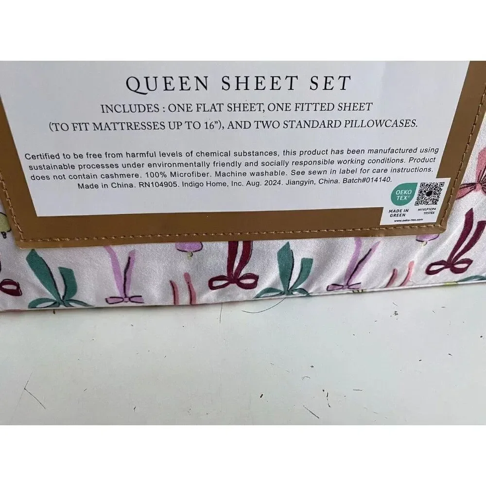 Cupcakes and Cashmere Bows Ornaments QUEEN SIZE Sheet‎ Set Christmas Bows NEW